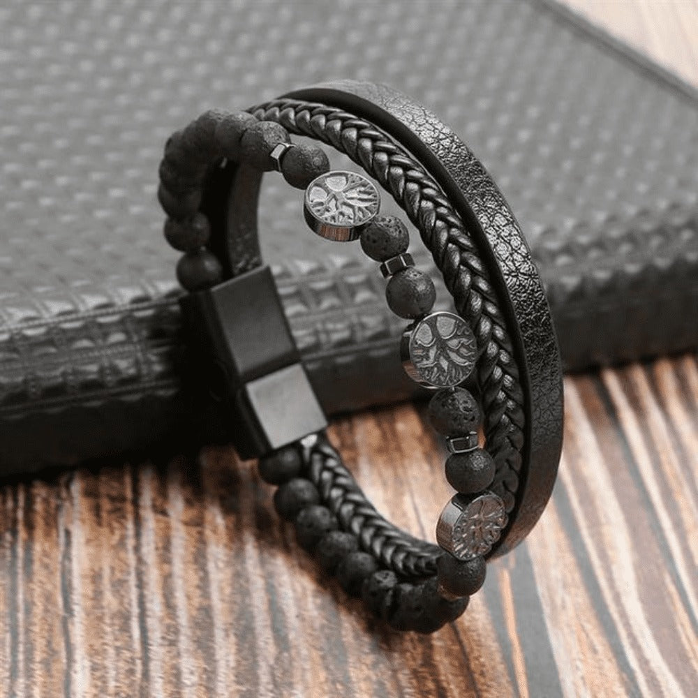 Hochwertiges Lederarmband für Männer - Stilvolles Bling mit Edelsteinen und Charms