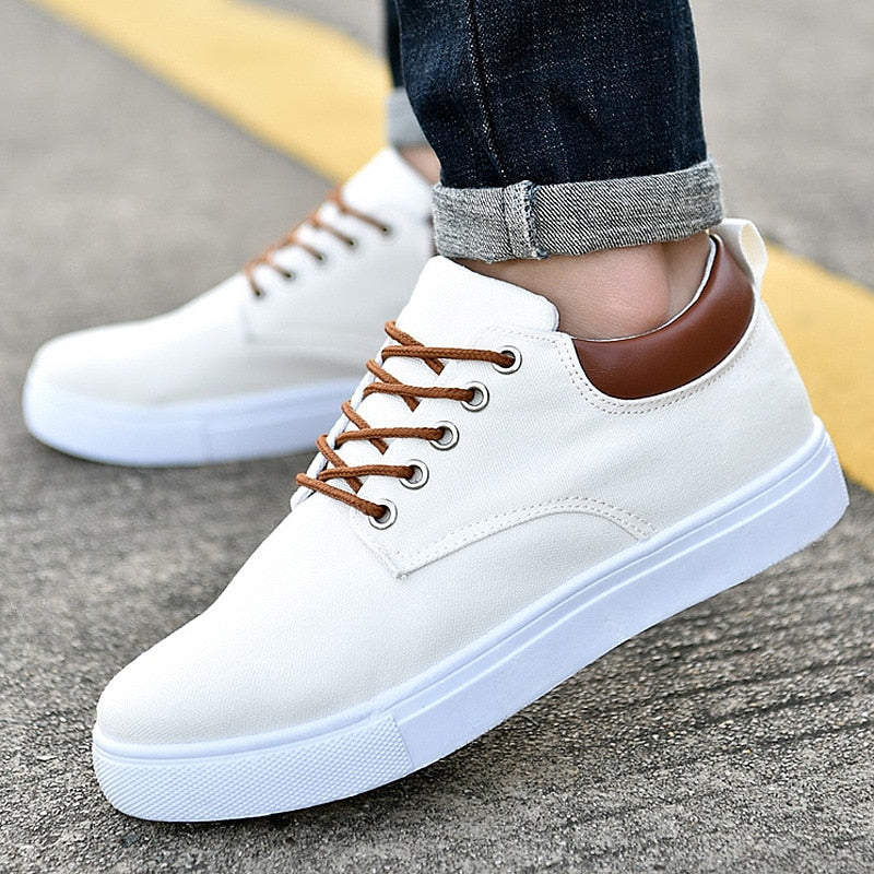 Magnus - Herren-Sneaker mit einer knackigen weißen Sohle