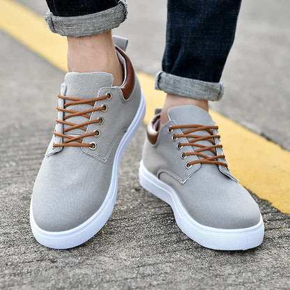 Magnus - Herren-Sneaker mit einer knackigen weißen Sohle