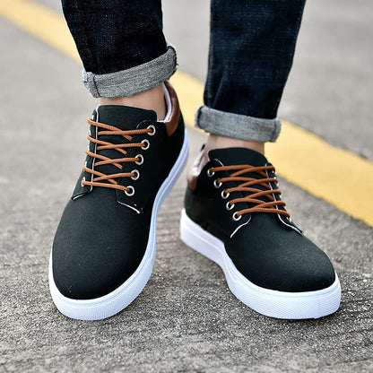 Magnus - Herren-Sneaker mit einer knackigen weißen Sohle