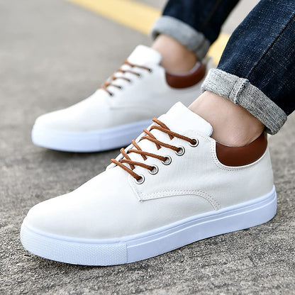 Magnus - Herren-Sneaker mit einer knackigen weißen Sohle