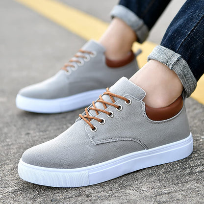 Magnus - Herren-Sneaker mit einer knackigen weißen Sohle
